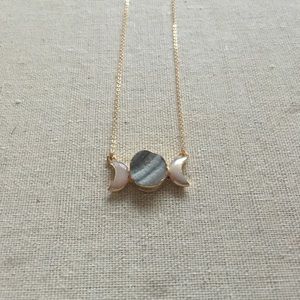Moon Necklace Gold